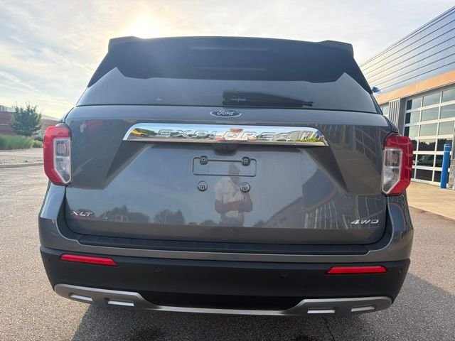 Certified Used 2023 Gray Ford XLT image 4