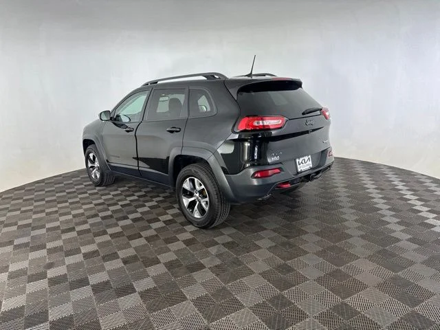 Used 2017 Black Jeep Trailhawk image 9