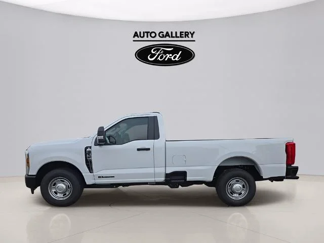 New 2026 Oxford White Ford F-250® XL image 31
