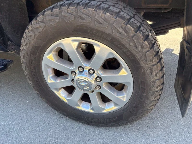 Used 2019 Black Ram Laramie image 10