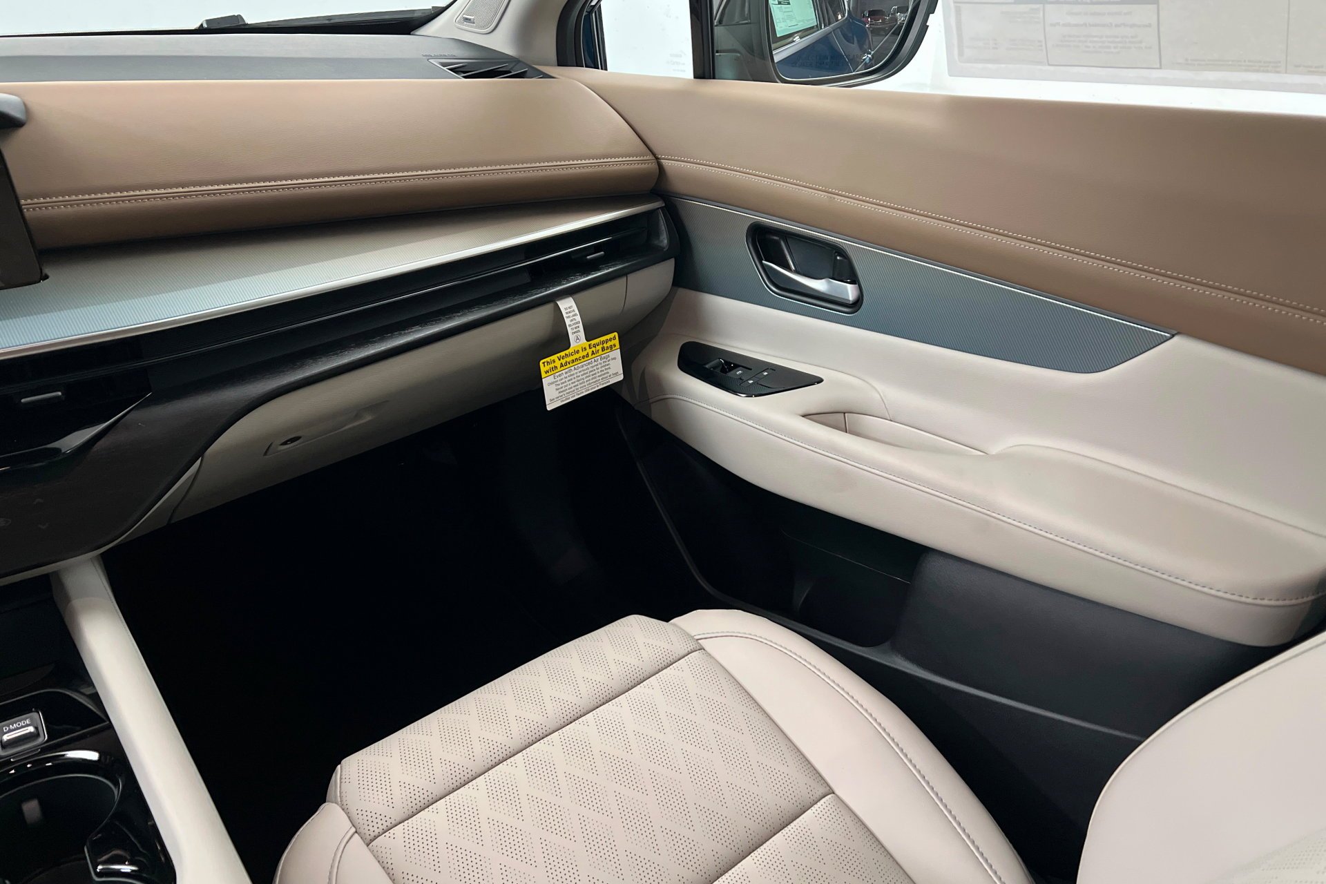 New 2026 Aurora Blue Pearl Metallic / Super Black Two-tone Nissan Platinum image 11