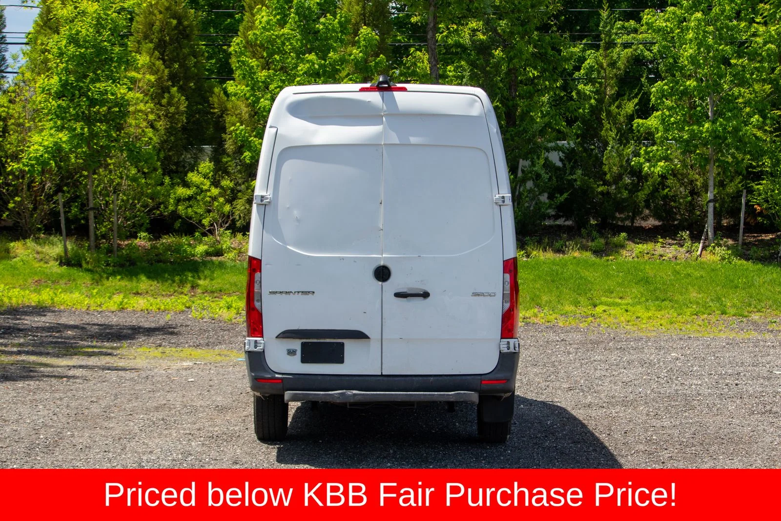 Used 2021 White Mercedes-Benz Cargo 170 WB image 6
