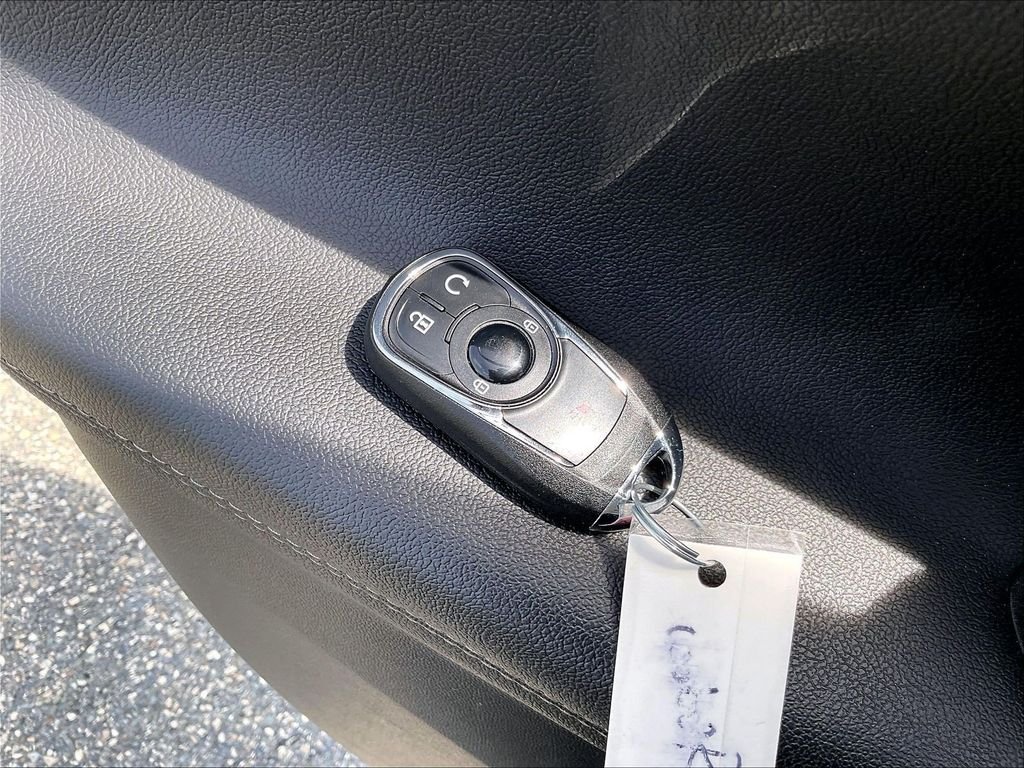 Used 2022 White Buick Preferred image 29