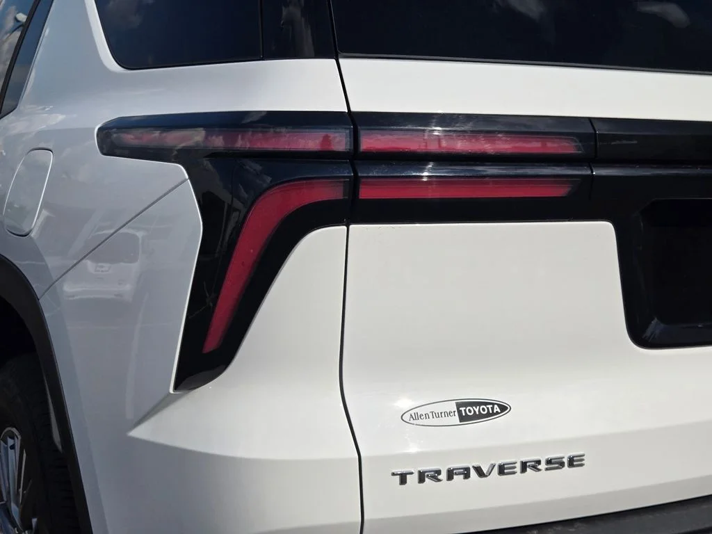 Used 2026 White Chevrolet LT image 11