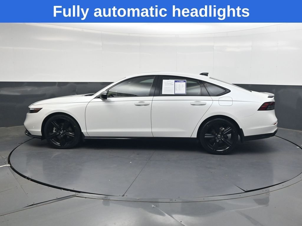 Used 2023  Honda Sport-L image 7