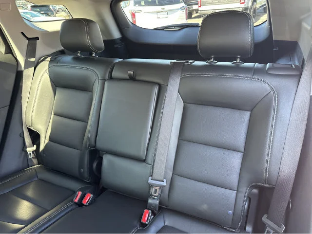2023 GMC Terrain SLT - Photo 16
