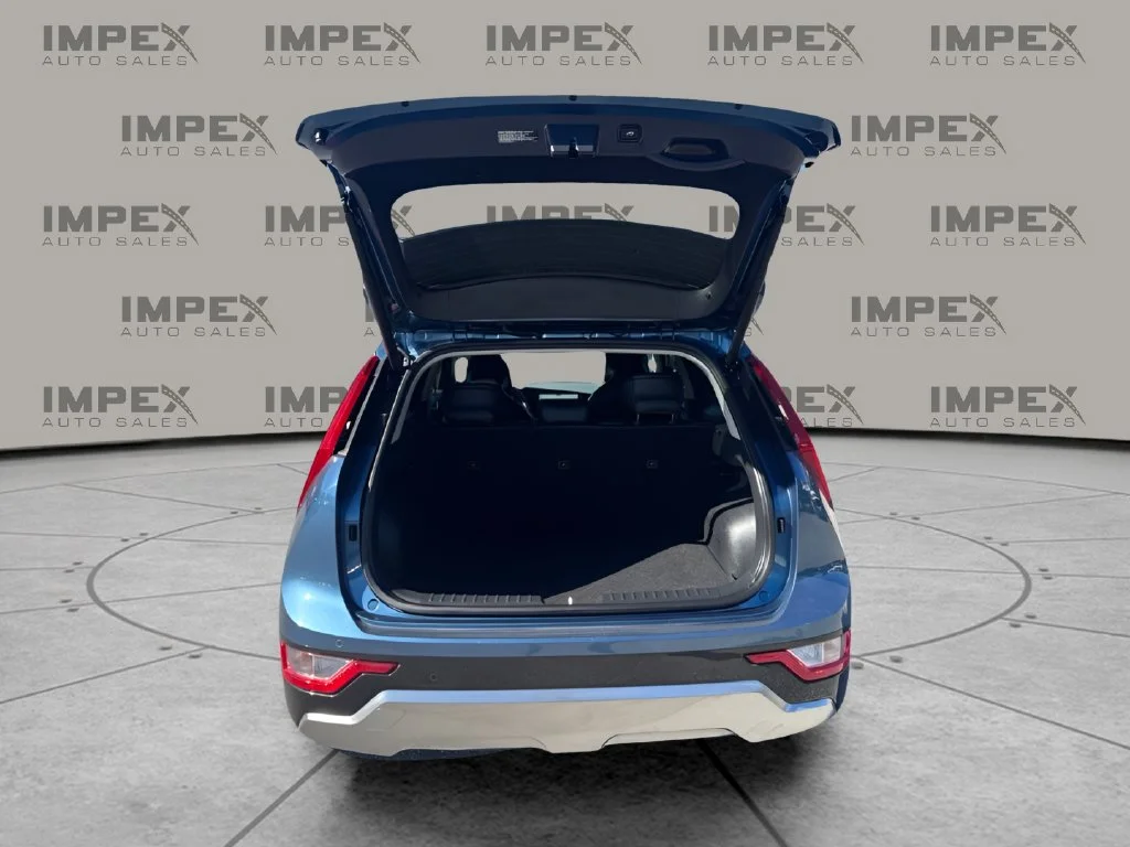 Used 2025 Blue Kia SX image 26