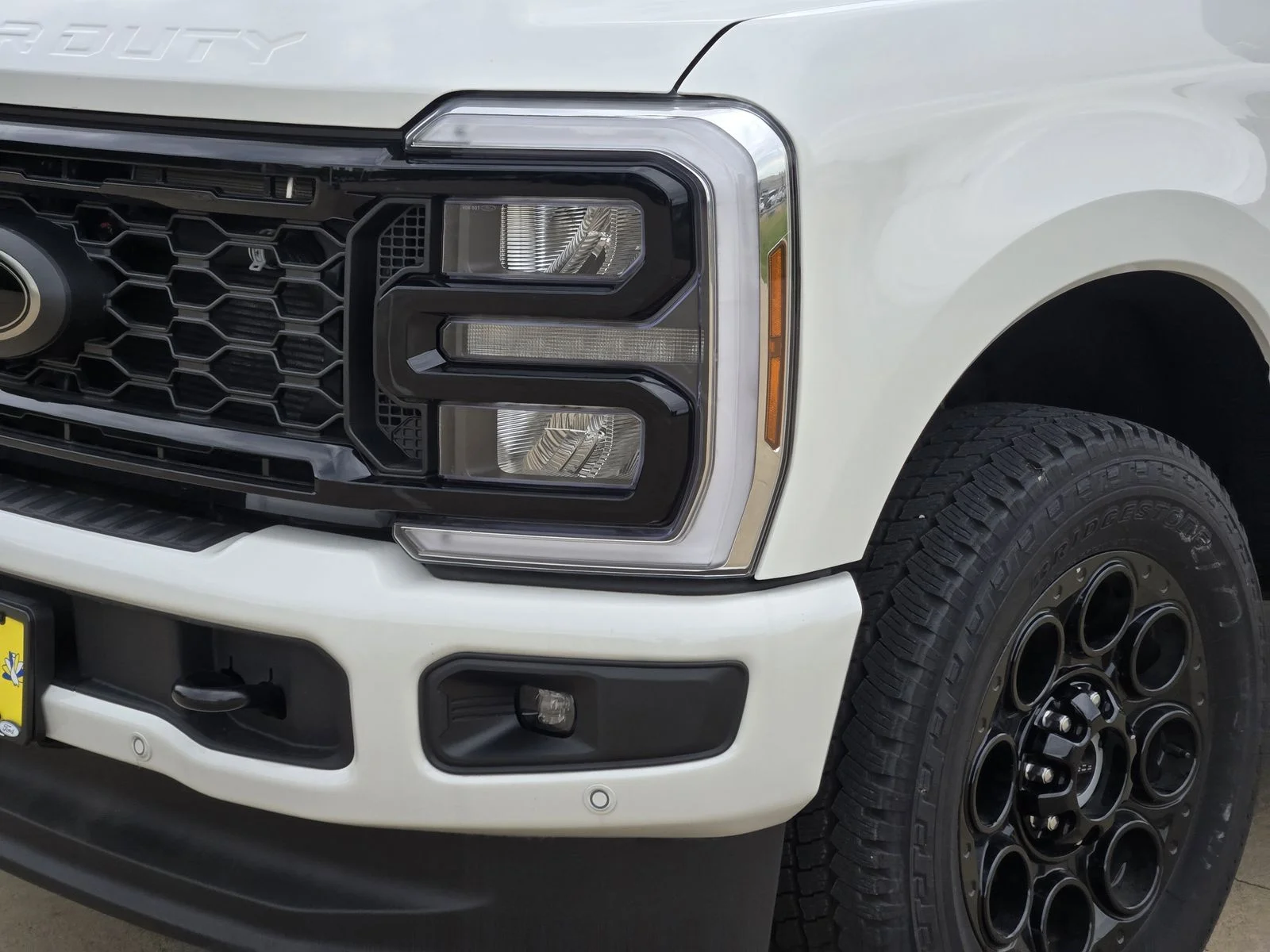 New 2026 Star White Metallic Tri-Coat Ford F-250® Lariat® image 5