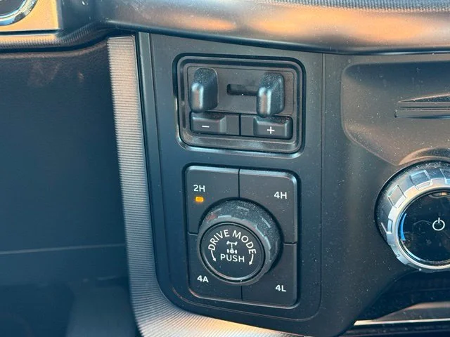 Used 2023 Silver Ford Platinum image 19