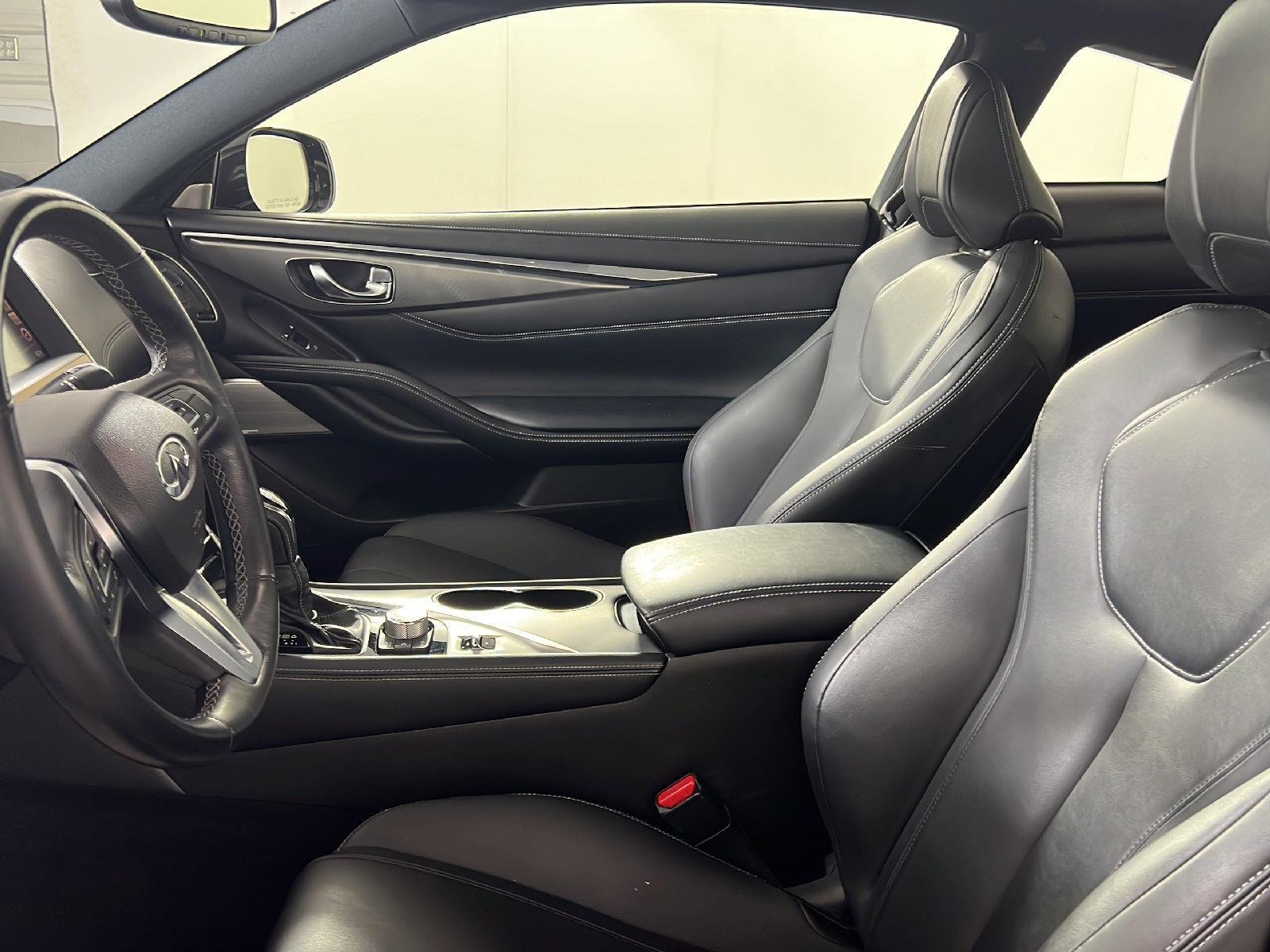 Used 2017 Iridium Blue INFINITI 3.0t Premium image 2