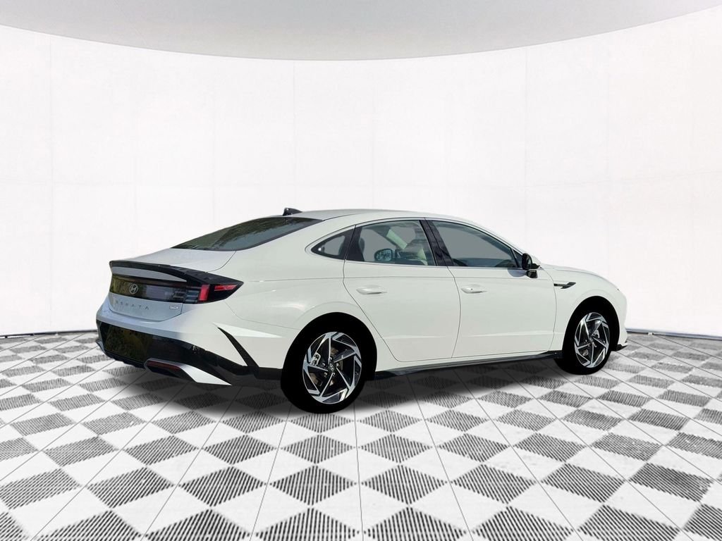 New 2026 White Hyundai SEL Sport image 13
