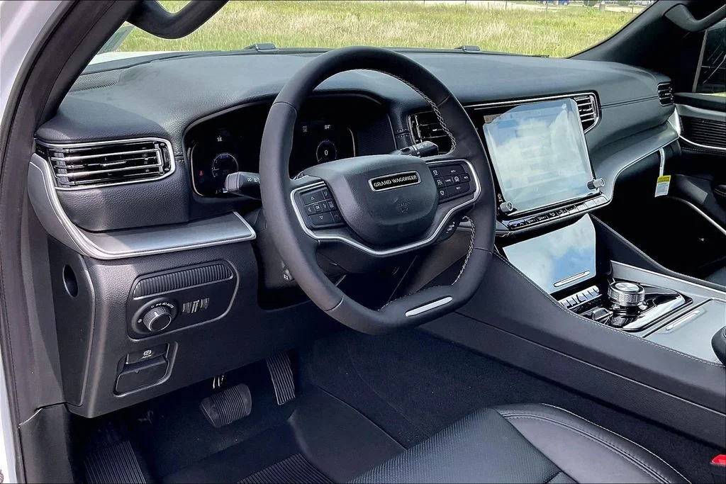 New 2026 Jeep Grand Wagoneer 4D Sport Utility