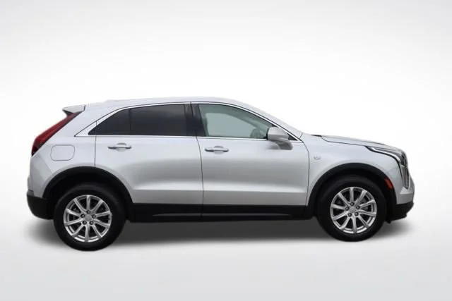 Used 2021 RADIANT SILVER METALLIC Cadillac AWD Luxury image 12