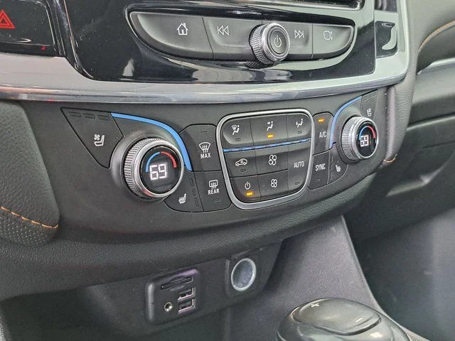 Used 2020 White Chevrolet Premier image 15