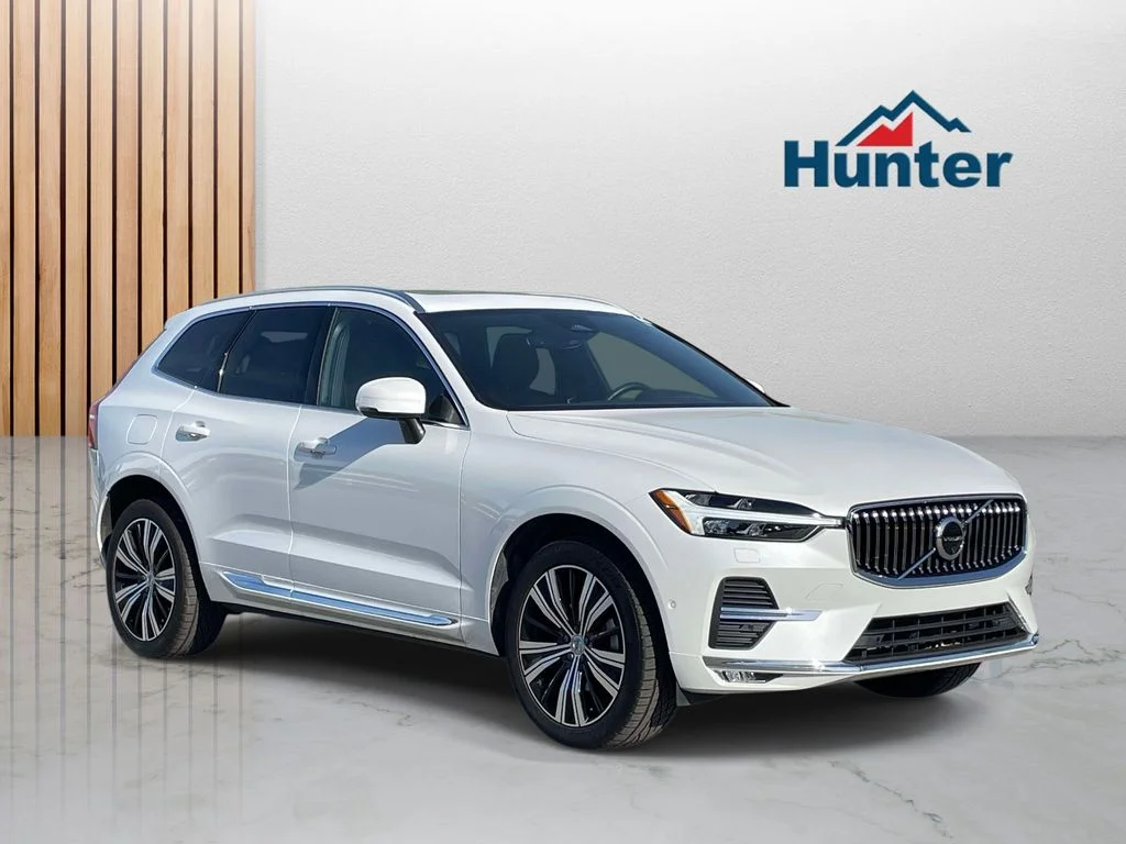 2023 Volvo XC60 B5 Plus Bright Theme AWD's photo