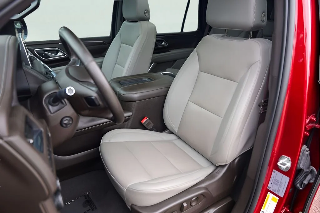 Used 2023 Red Chevrolet Z71 image 10