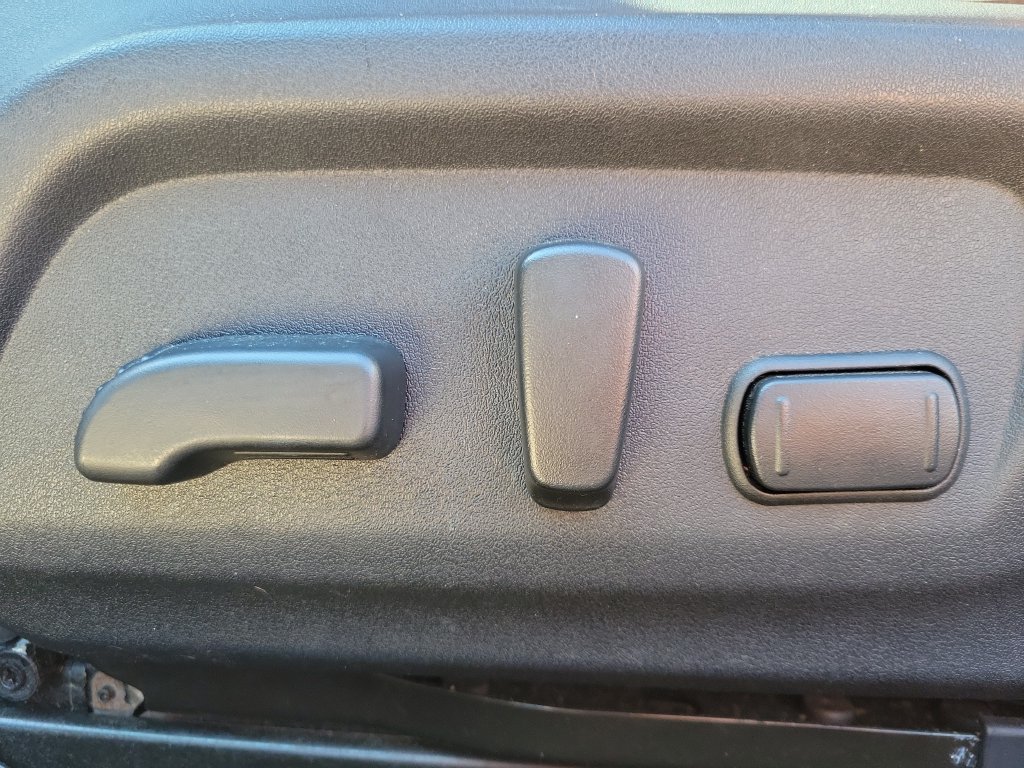 Used 2019 Black Subaru 2.5i Touring image 19