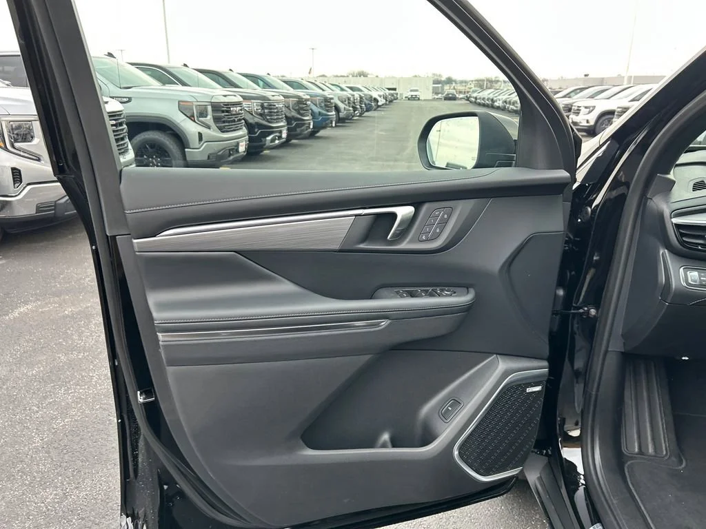 New 2026 Ebony Twilight Metallic Buick Preferred image 16