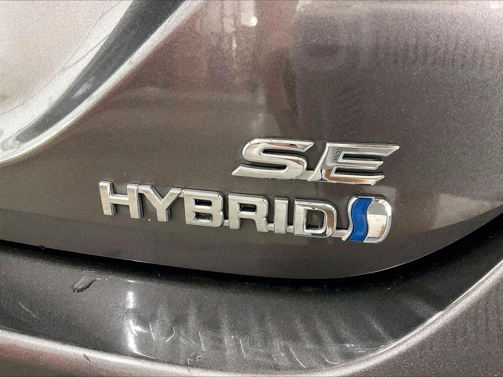 Used 2021 Gray Toyota SE image 11