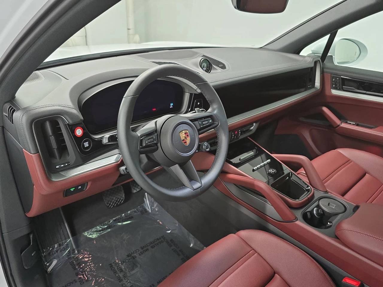New 2026 Carrara White Metallic Porsche E-Hybrid image 4