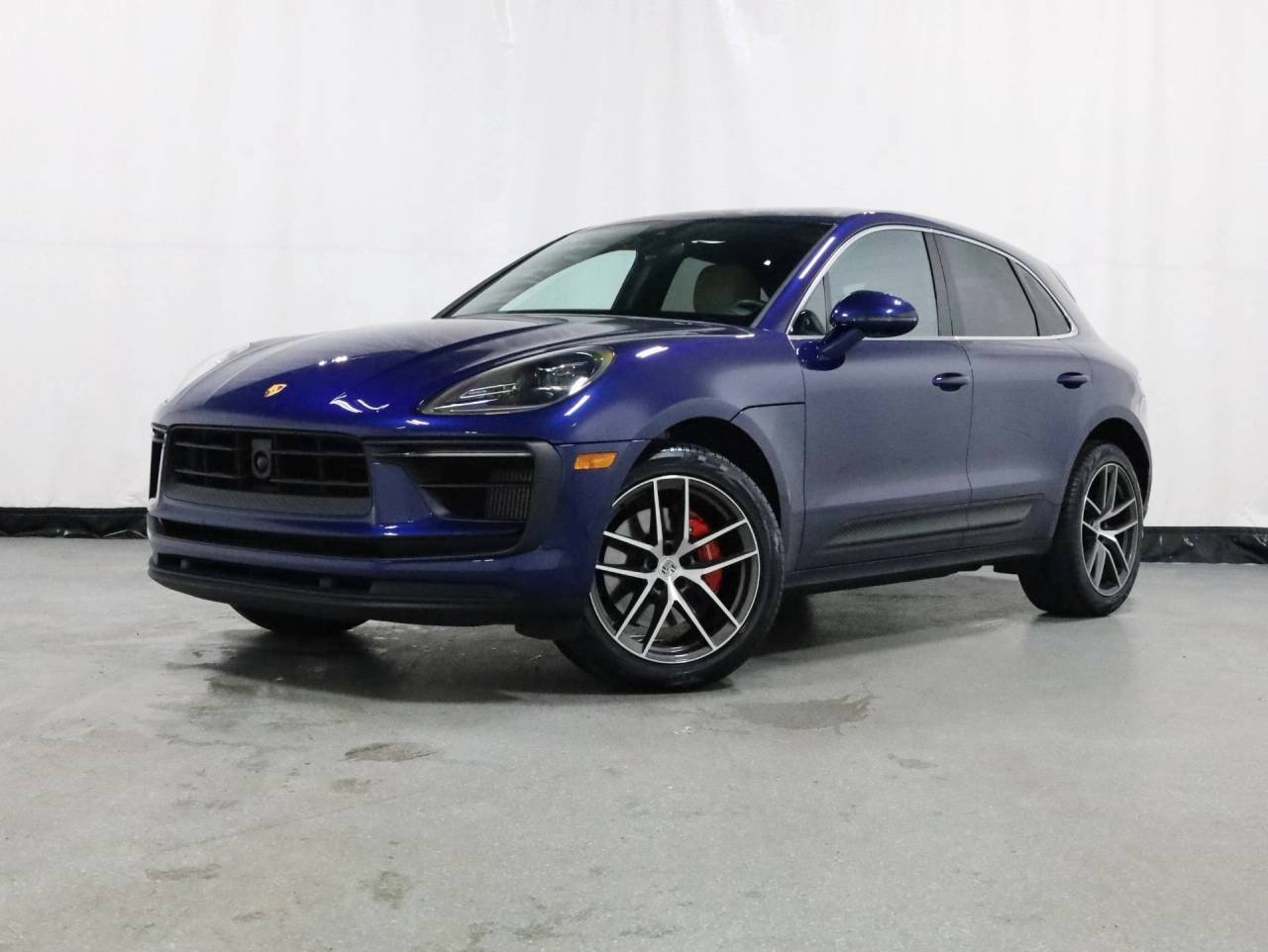 2023 Porsche Macan S AWD photo