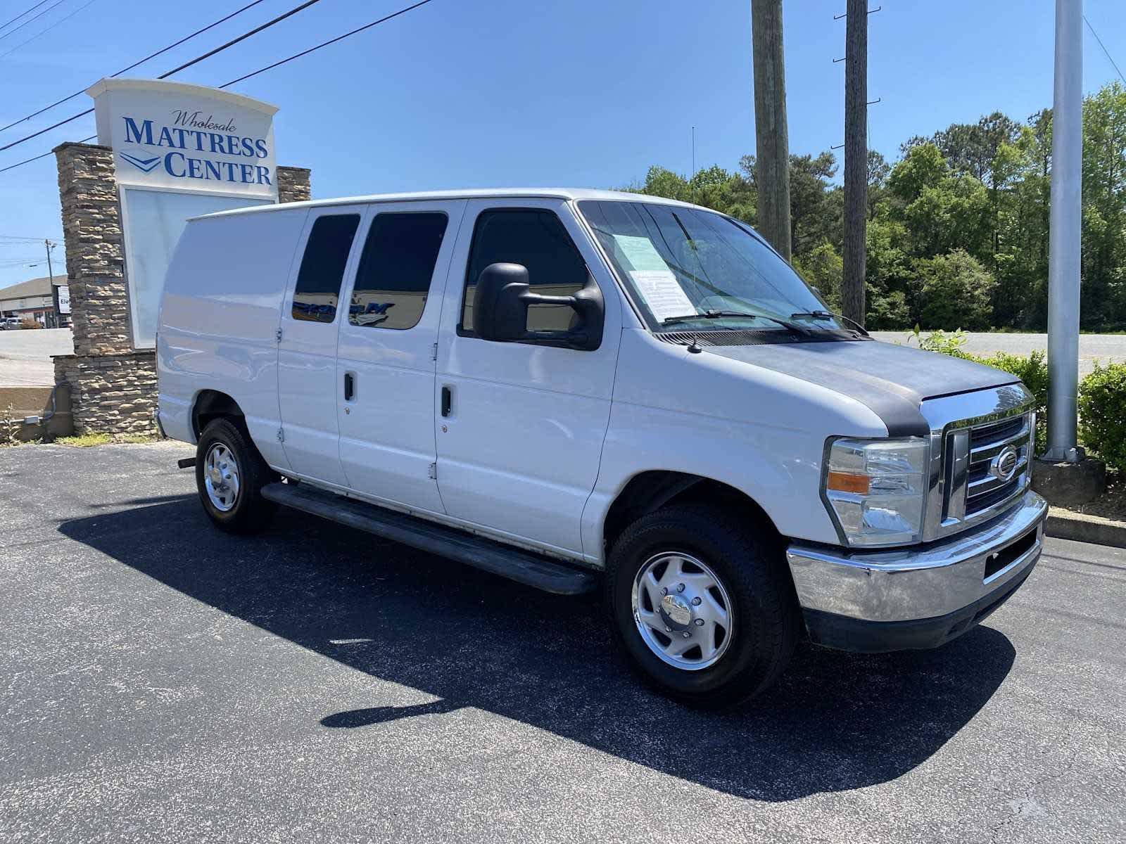2014 Ford E-Series E-250 Van's photo