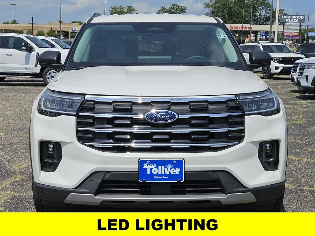 New 2026 Star White Metallic Tri-Coat Ford Active image 3