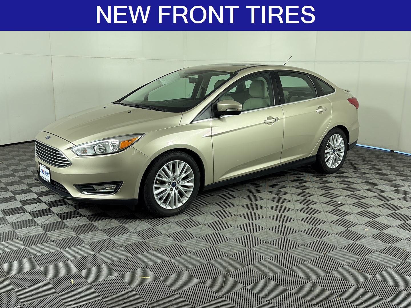 2018 Ford Focus Sedan Titanium's photo