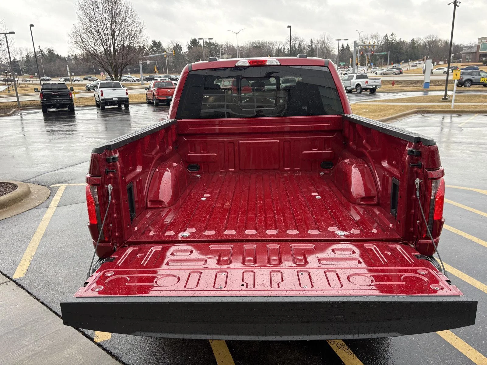 New 2026 Ruby Red Metallic Tinted Clearcoat Ford XLT image 7
