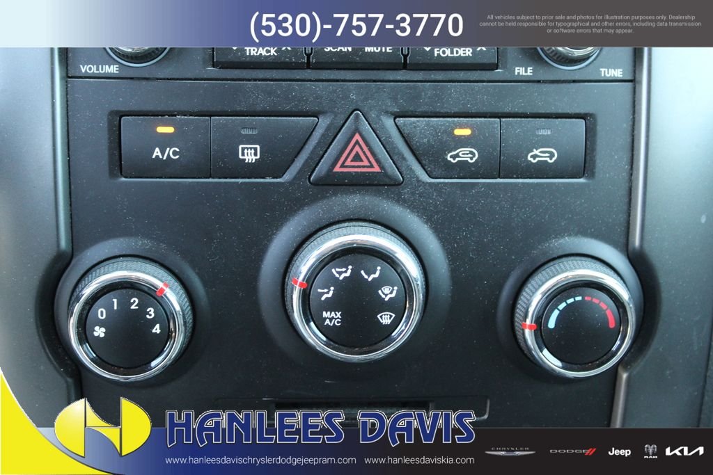 Used 2012 Black Kia LX image 22