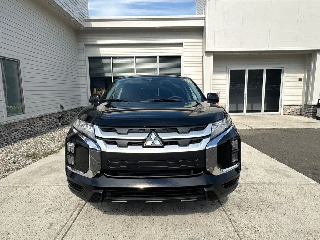 New 2026 Black Mitsubishi  image 3
