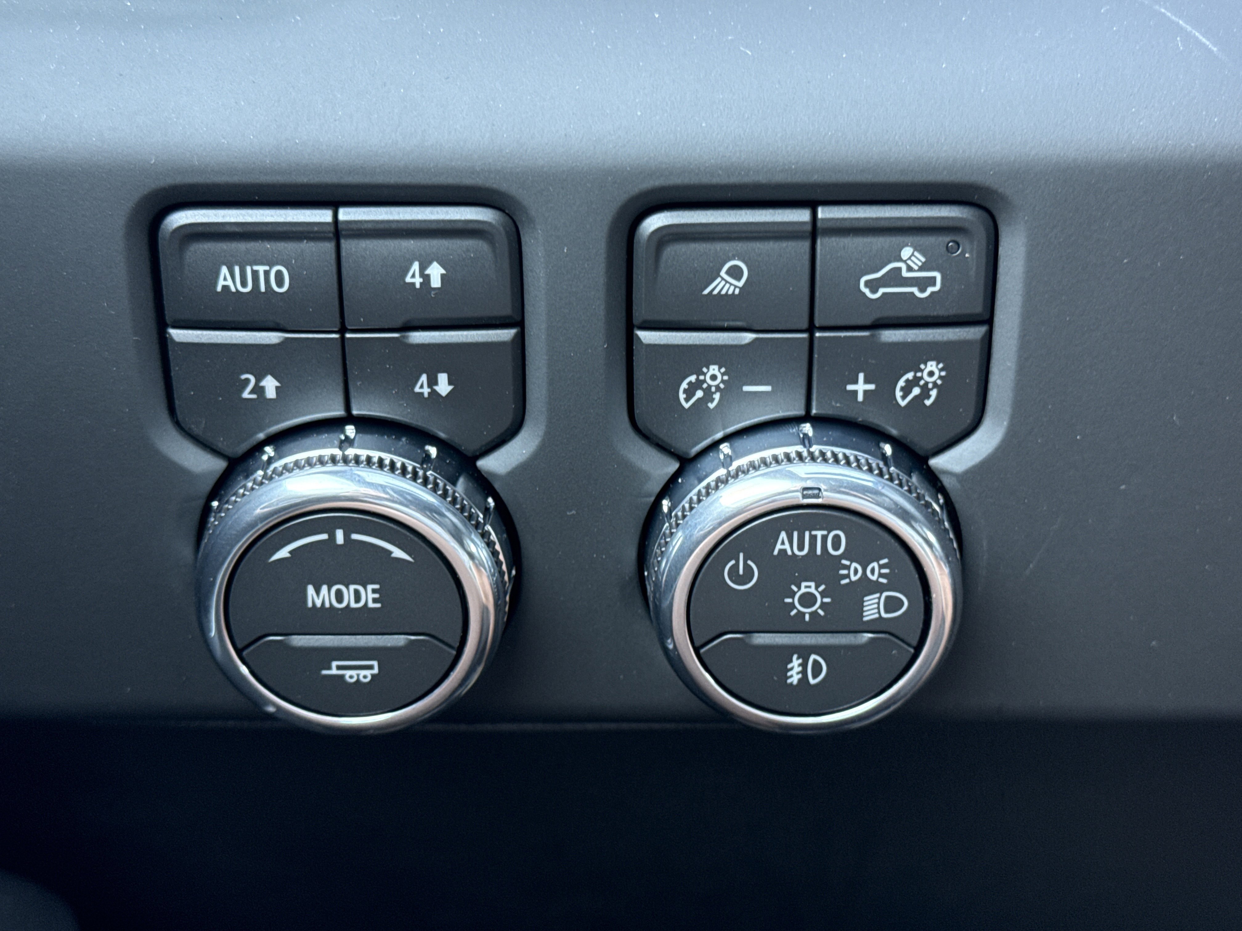 2026 GMC Sierra 3500HD Denali - Photo 26