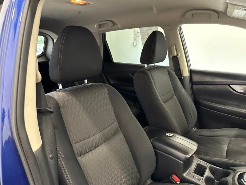 Used 2019 Blue Nissan S image 12