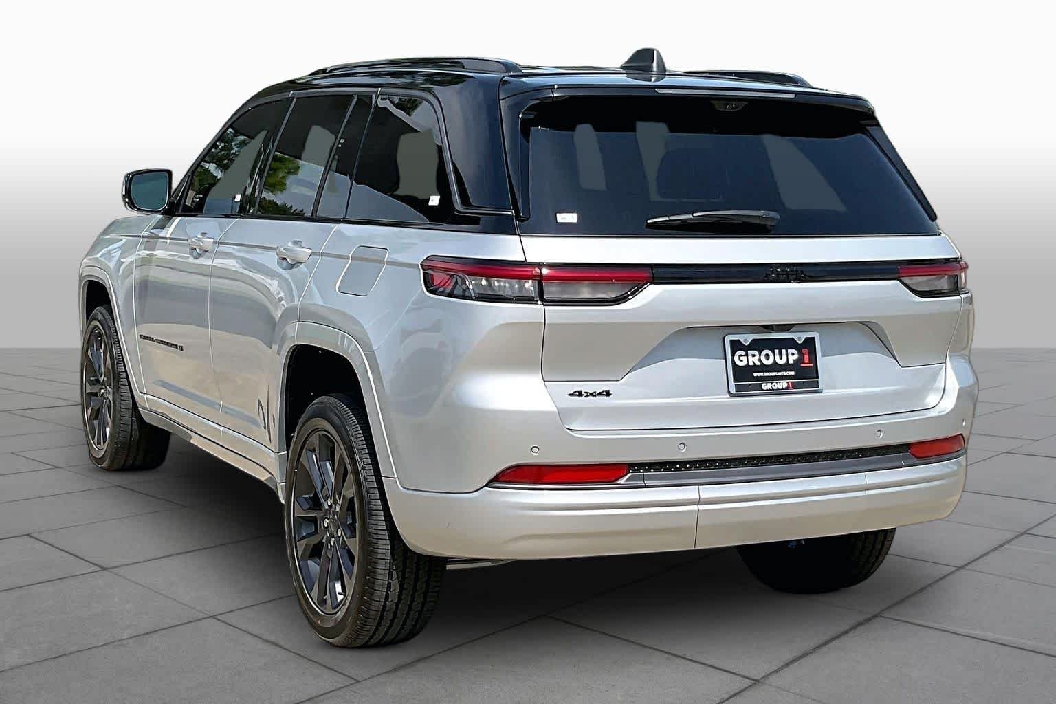 New 2026 Silver Zynith Jeep Limited Reserve image 12