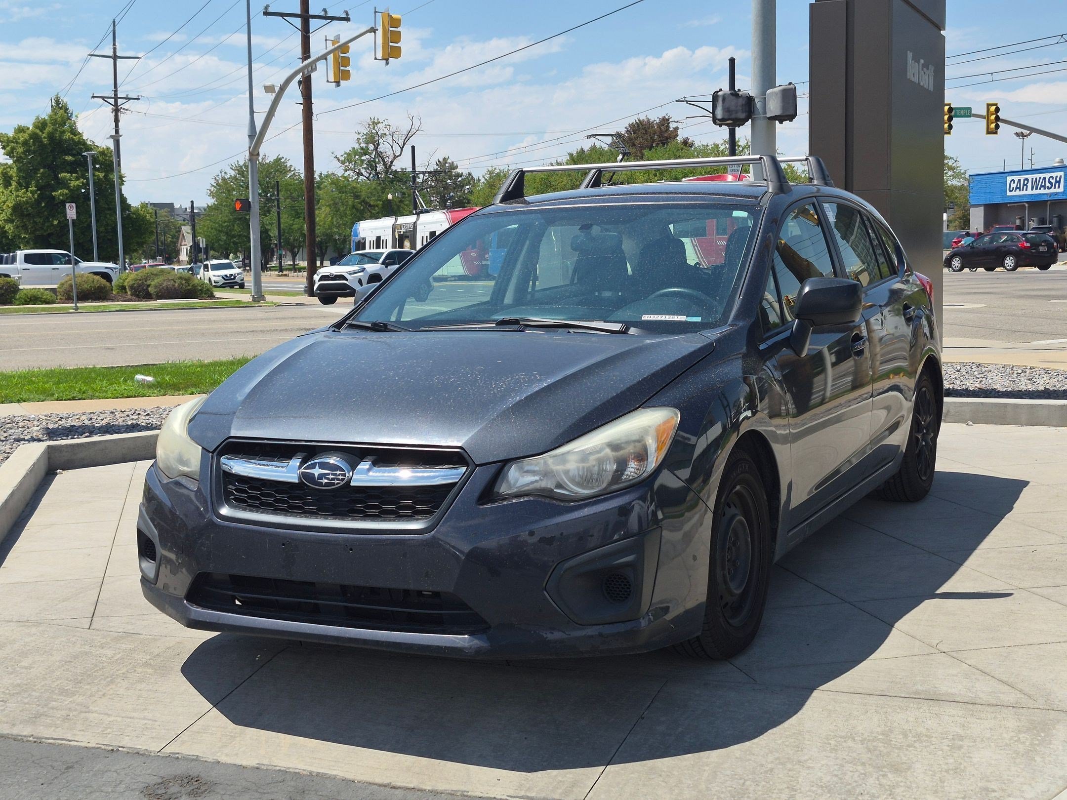 Used 2014 Dark Gray Metallic Subaru 2.0i image 10