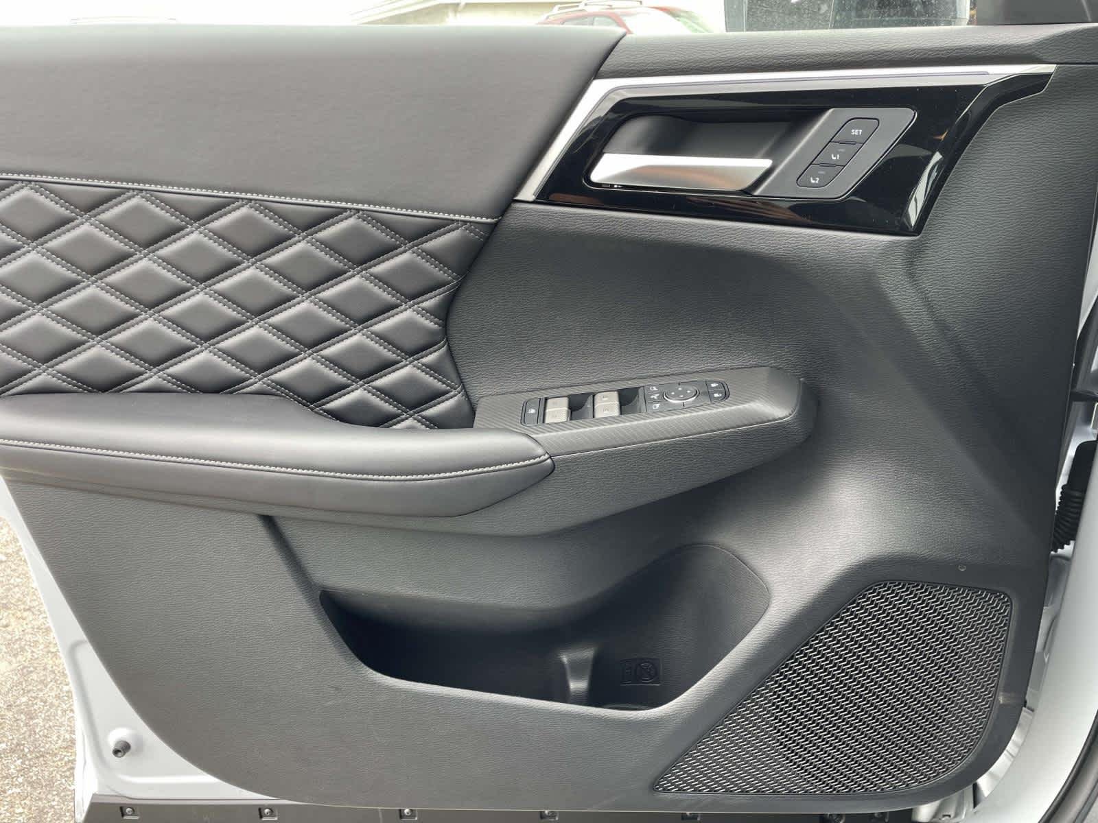 New 2026 Alpine Frost Nissan Platinum image 31