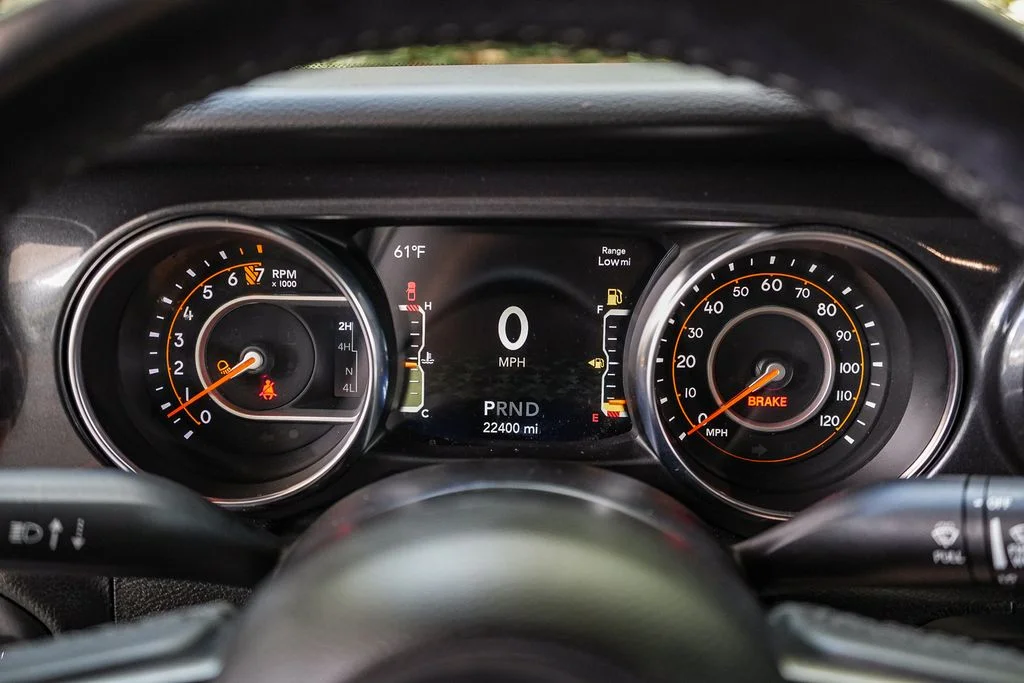 Used 2022 Gray Jeep Altitude image 20