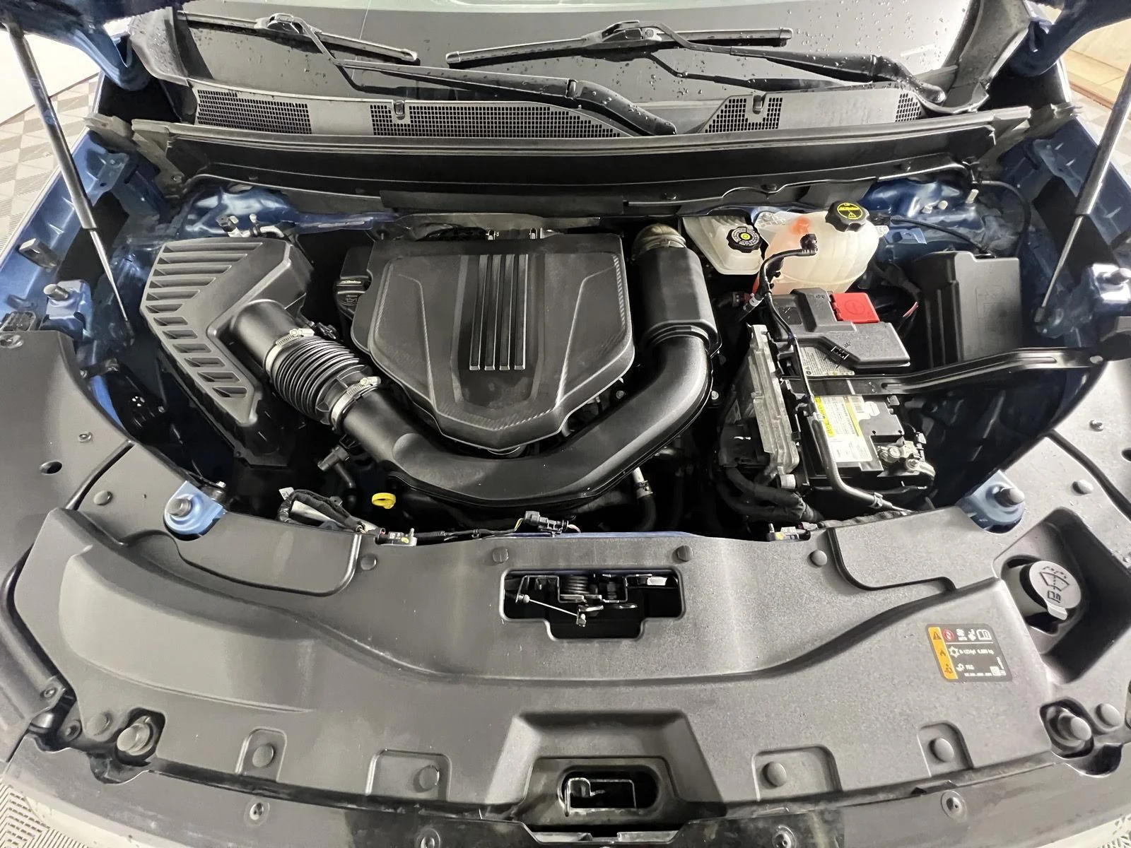 Used 2025 Lakeshore Blue Chevrolet Z71 image 23