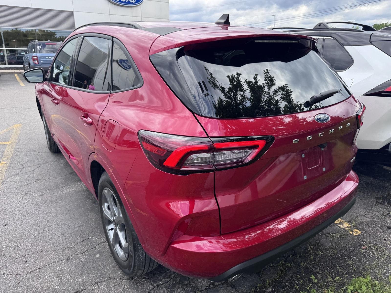 Used 2024 Rapid Red Metallic Tinted Clearcoat Ford ST-Line image 6