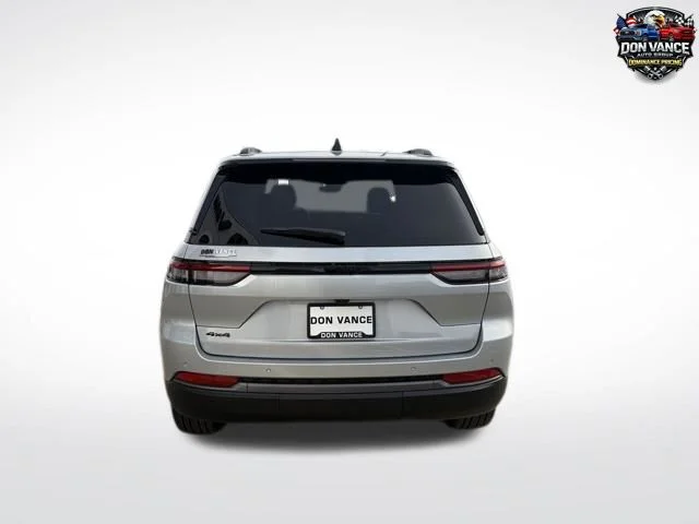 New 2026 Silver Jeep Limited image 4
