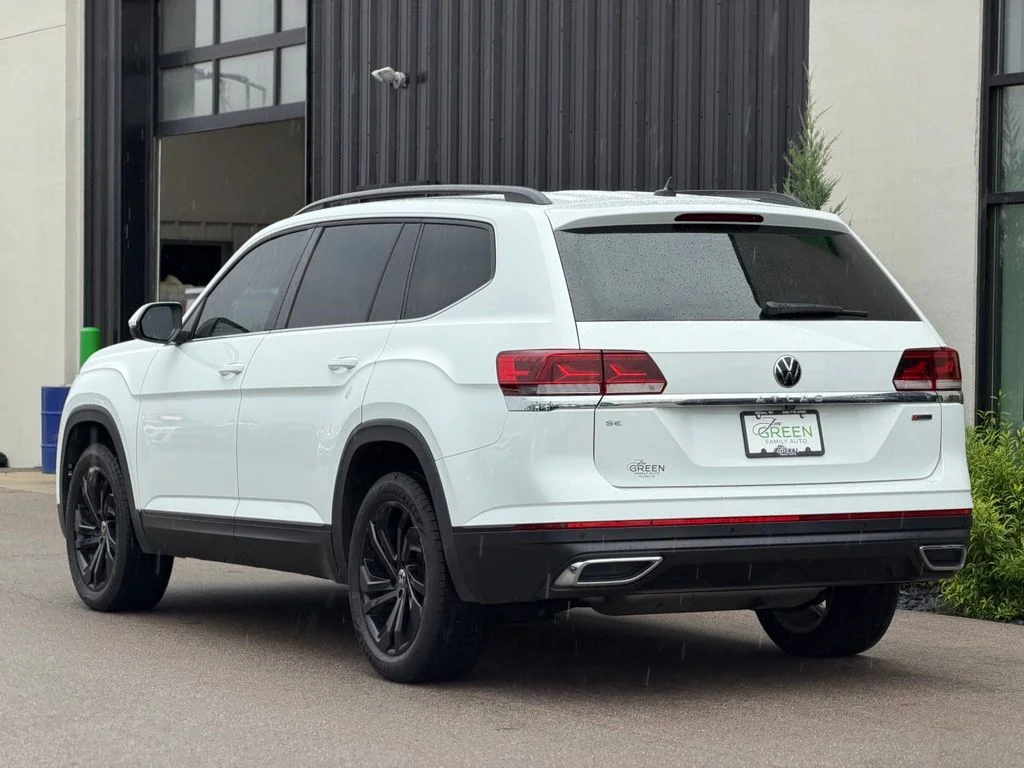Used 2021 White Volkswagen 2.0T SE w/Technology image 3