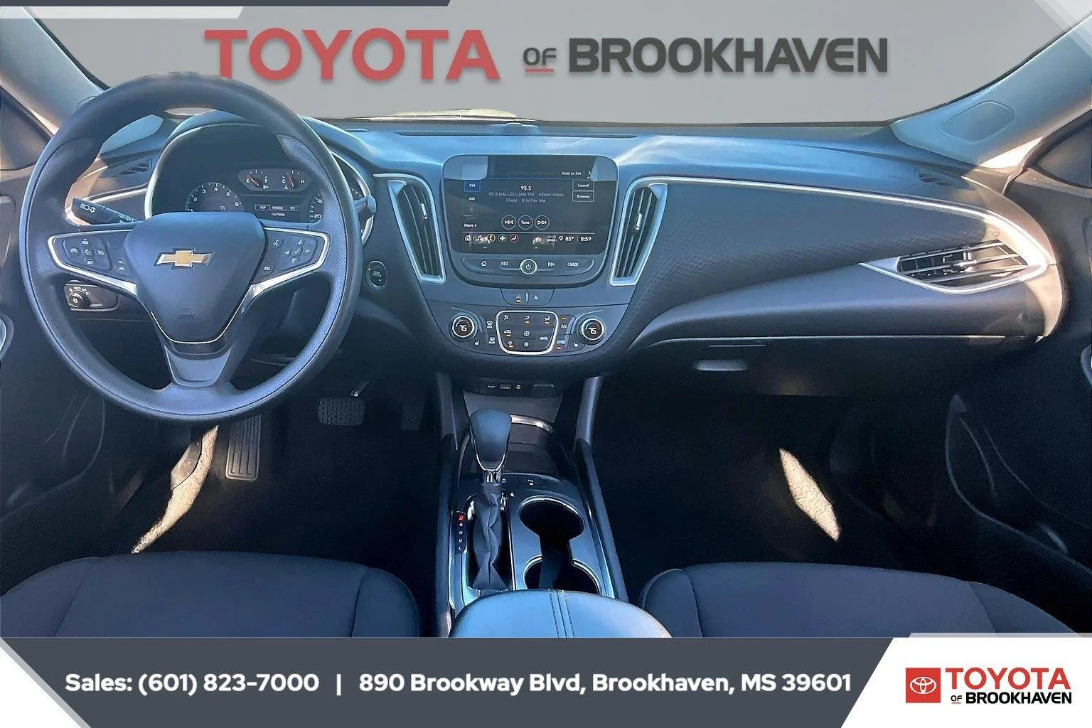 Used 2025 Sterling Gray Metallic Chevrolet LT image 13