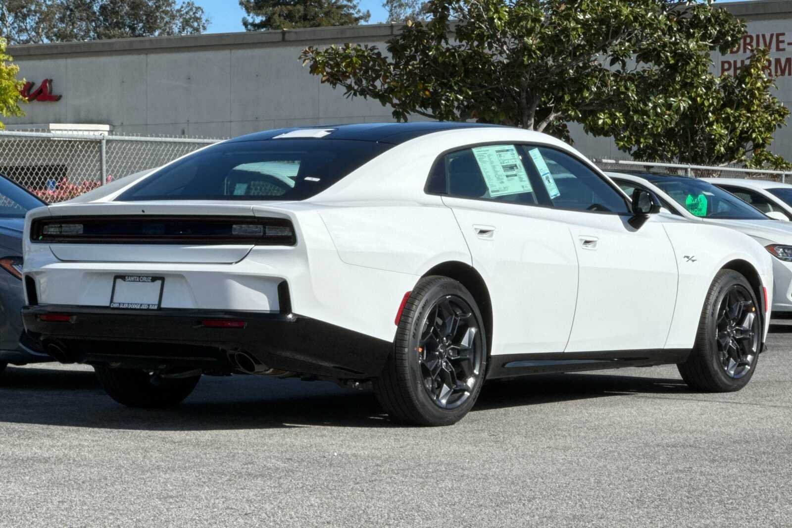 New 2026 White Knuckle Exterior Paint Dodge R/T image 4