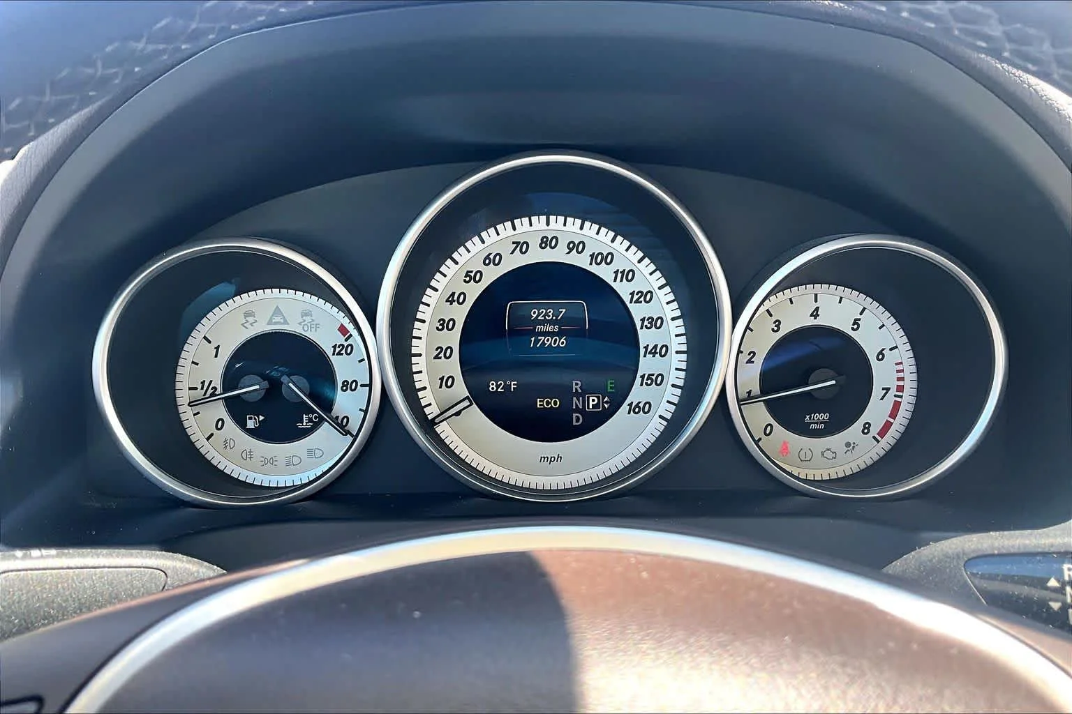 Used 2014 Polar White Mercedes-Benz E 350 image 24