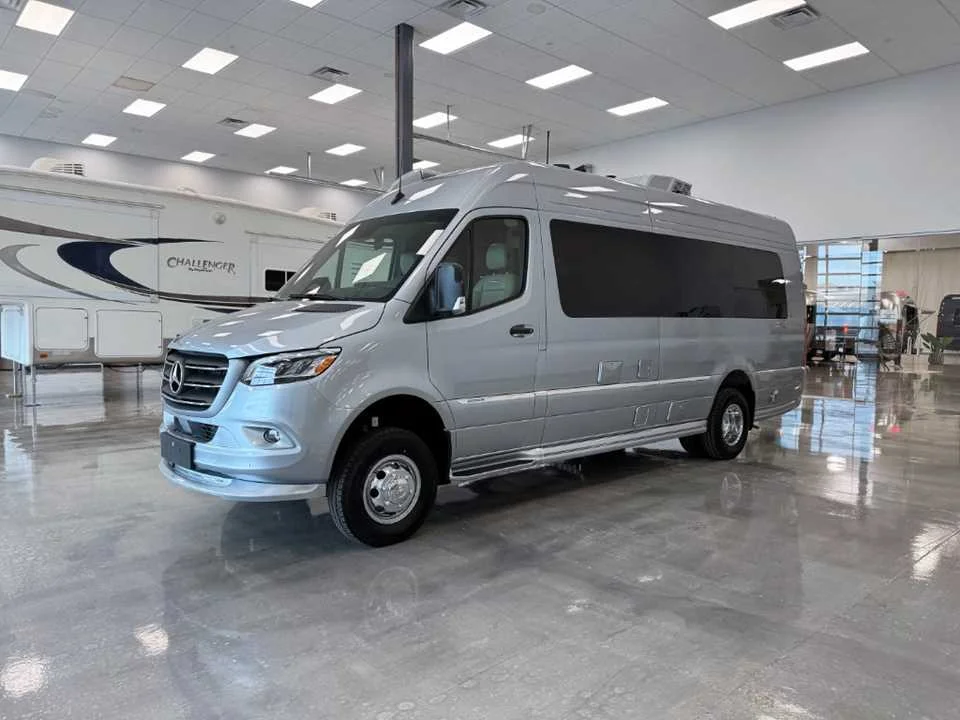 New 2025 SILVER AIRSTREAM  image 4