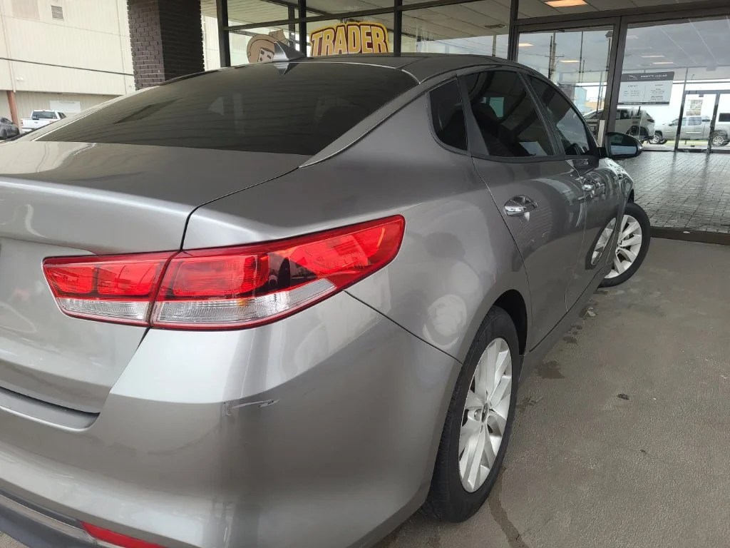 Used 2017 Silver Kia LX image 6