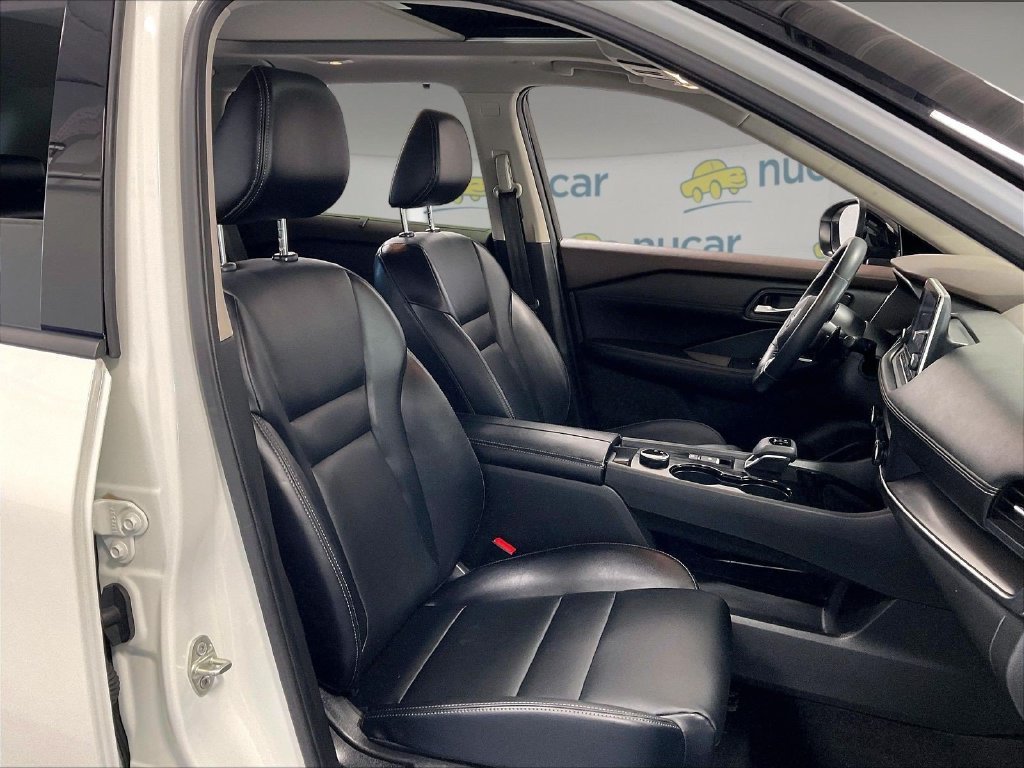 Used 2023 White Nissan SV image 11