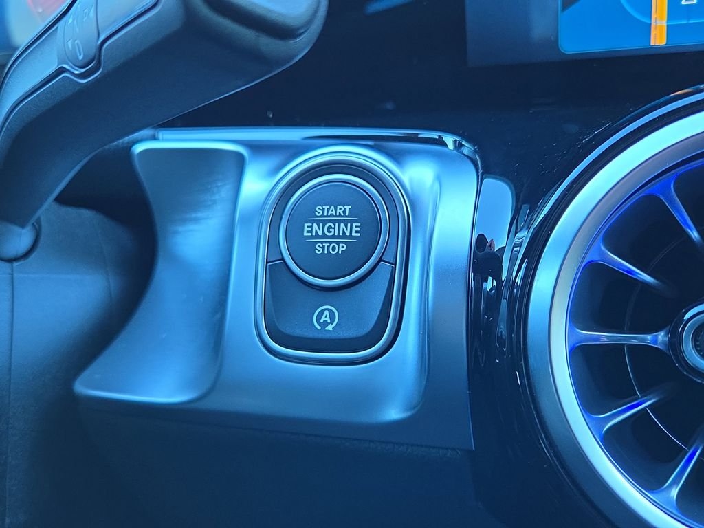 2026 Mercedes-Benz GLB GLB 250 - Photo 25