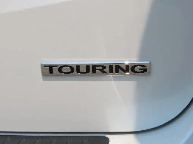 New 2026 Platinum White Pearl Honda Touring image 8