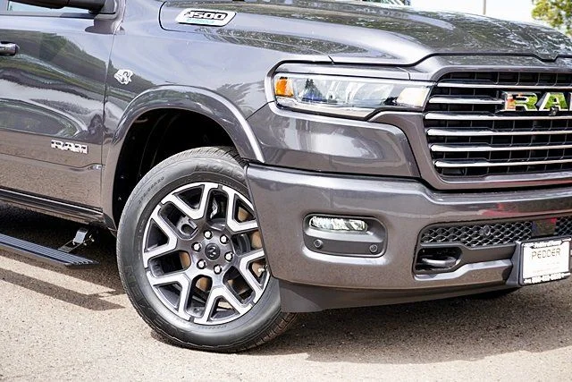New 2026 Granite Crystal Metallic Clear-Coat Exterior Paint RAM Laramie image 4